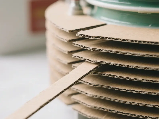 Cardboard spacer bars